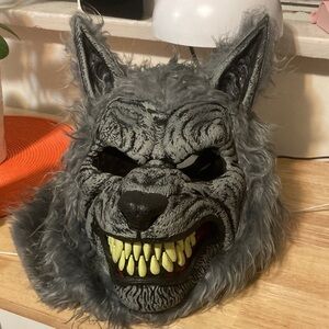 Gray Wolf Mask with Yellow Teeth